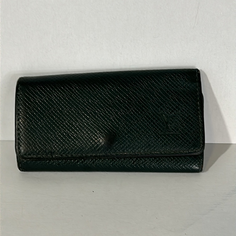 47 Louis Vuitton Taiga Multicles 4 Ring Key and Card Case Dark Green Epi Leather